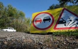 На участке дороги на Нововоронеж камни «бомбили» автомобили