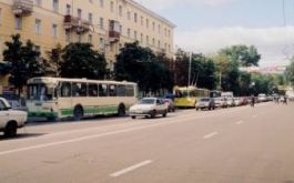 На Плехановской продолжают обустраивать парковочные места